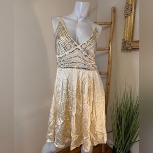 Guess Vintage 100% Silk Sequin Top Midi Dress Ivory Adjustable Straps Sz 9